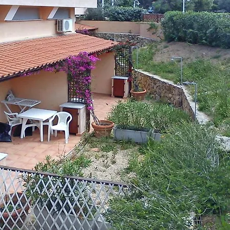 Terraced House In Sardinia Near Surf Paradise Сasa de vacaciones *